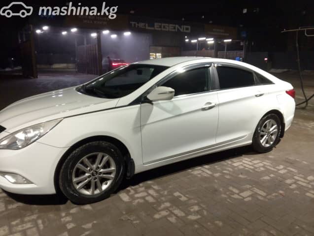 Hyundai Sonata VI (YF) 2.0 AT Газ