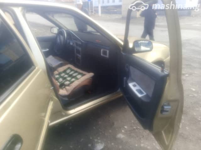 Daewoo Nexia I Рестайлинг 1.5 MT