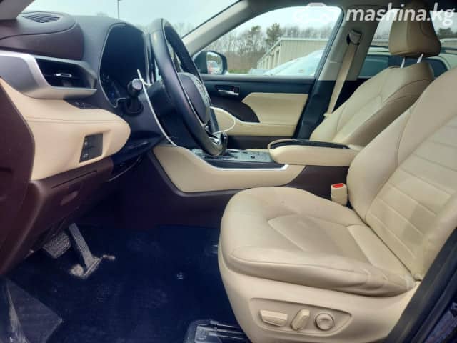 Toyota Highlander IV (U70) 2.5hyb AT 4WD