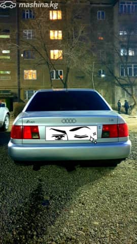 Audi A6 I (C4) 1.8 MT