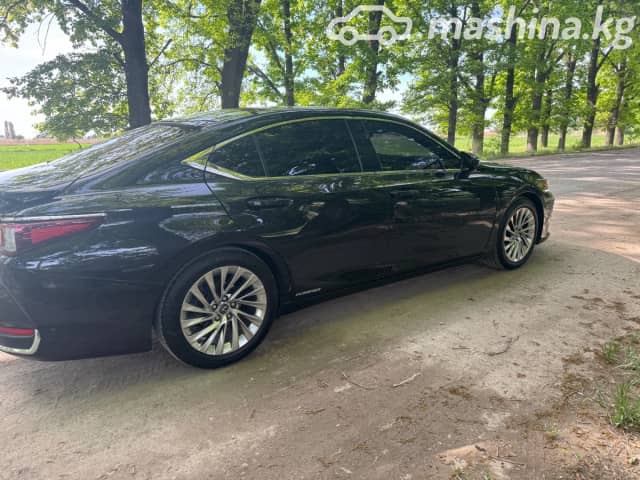 Lexus ES VII 300h 2.5hyb CVT