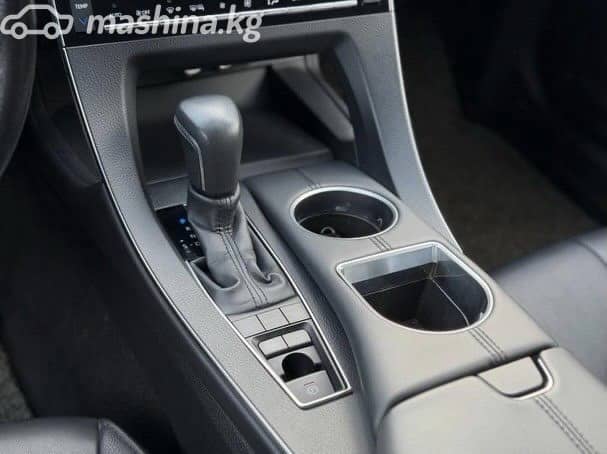 Toyota Avalon V 2.5hyb CVT