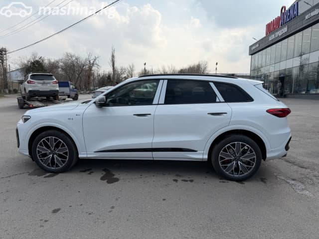 Audi Q5 III 40 TFSI 2.0 AMT 4WD