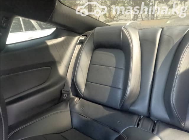 Ford Mustang VI Рестайлинг 2.3 AT