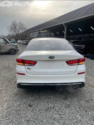 Kia K5 II 2.0 AT