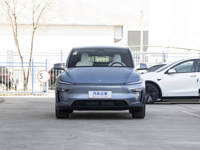 Tesla Model Y I Long Range Electro AT