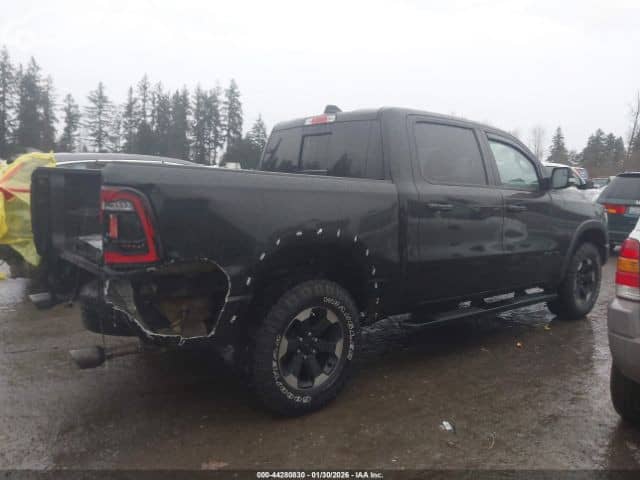 RAM 1500 V Quad Cab 5.7 AT 4WD