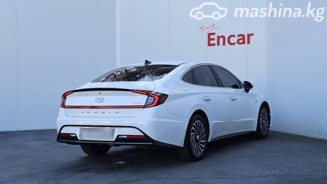 Hyundai Sonata VIII (DN8) 2.0hyb AT