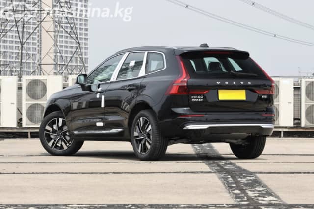 Volvo XC60 II Рестайлинг 2.0 AT 4WD