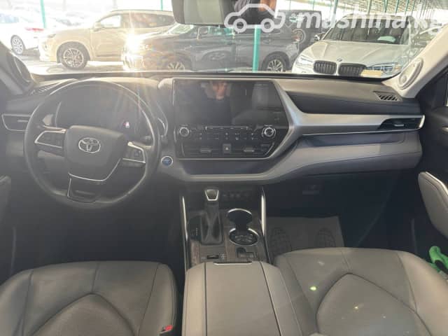 Toyota Highlander IV (U70) 2.5hyb AT 4WD