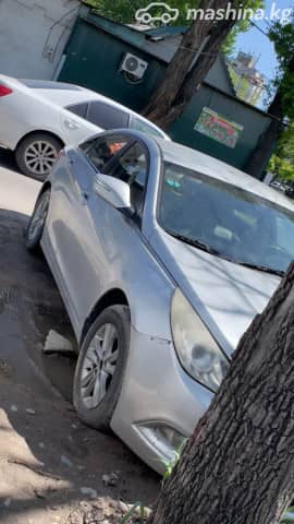Hyundai Sonata VI (YF) 2.0 AT Газ