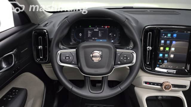 Volvo XC40 I 2.0 AT 4WD