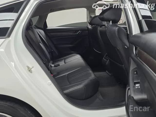 Honda Accord X 2.0hyb CVT