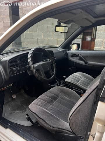 Volkswagen Passat B3 1.8 MT