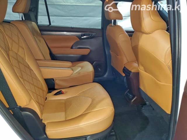 Toyota Highlander IV (U70) 2.5hyb AT 4WD