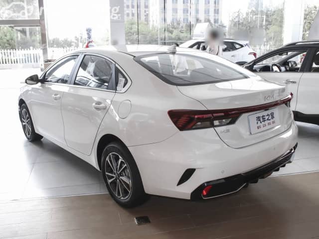 Kia K3 II China Market Рестайлинг 1.5 CVT