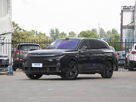 LiXiang L7 Рестайлинг 1.5hyb AT 4WD