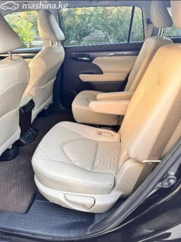 Toyota Highlander IV (U70) 3.5 AT 4WD