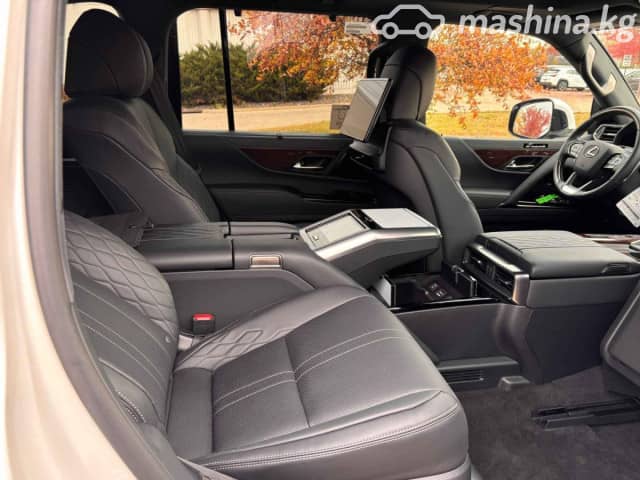 Lexus LX IV 700h 3.5hyb AT 4WD