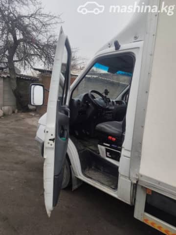 Mercedes-Benz Шасси (4х2)