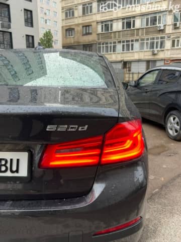BMW 5 серии VII (G30/G31) 520d xDrive 2.0d AT 4WD