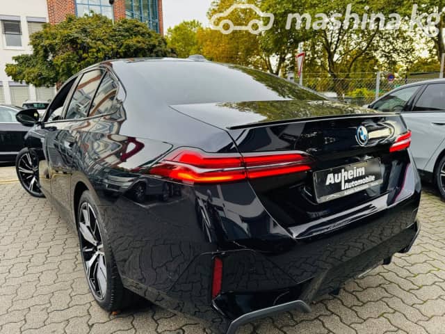 BMW 5 серии VIII (G60/G61/G68) 530e xDrive 2.0hyb AT 4WD
