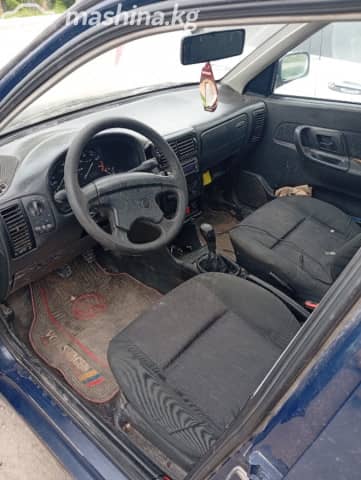 Volkswagen Polo III 1.6 MT