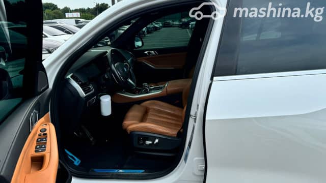 BMW X5 IV (G05/G18) 40d 3.0d AT 4WD