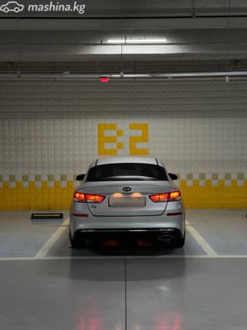 Kia K5 III LPi 2.0 AT