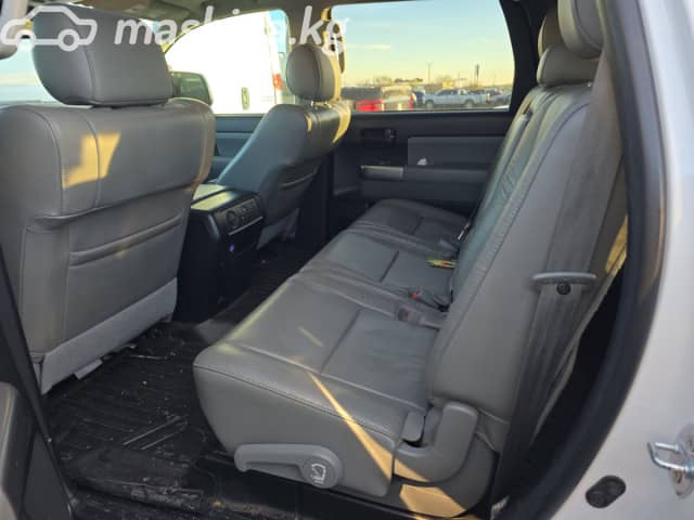 Toyota Sequoia II Рестайлинг 5.7 AT 4WD