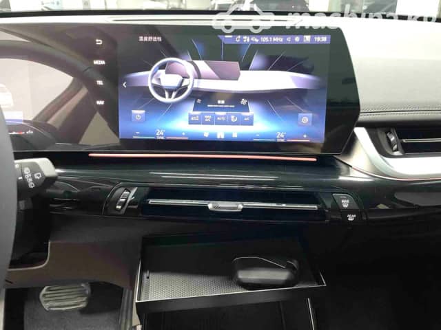 BMW X1 III (U11/U12) 20Li sDrive 1.5 AMT