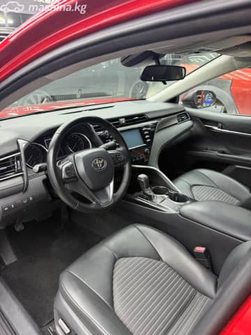 Toyota Camry VIII (XV70) 2.5 AT