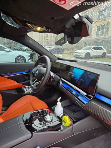 BMW M5 VII (G90) 4.4hyb AT 4WD