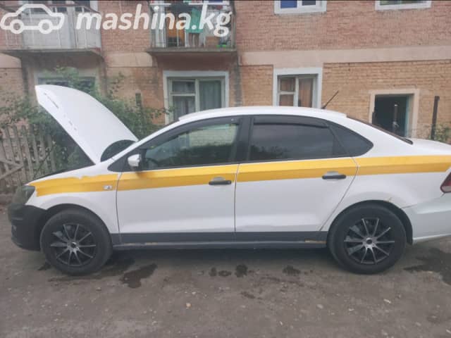 Volkswagen Polo V Рестайлинг 1.6 MT