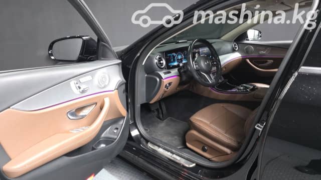 Mercedes-Benz E-Класс V (W213, S213, C238) 300 2.0 AT 4WD