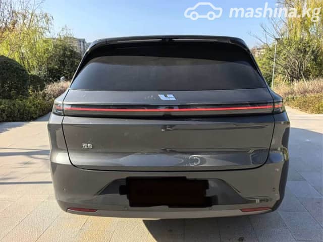 LiXiang L6 1.5hyb AT 4WD