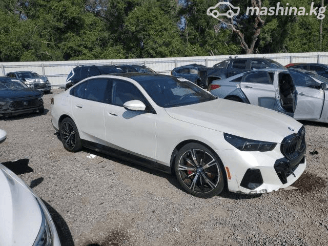 BMW 5 серии VIII (G60/G61/G68) 550e xDrive 3.0hyb AT 4WD