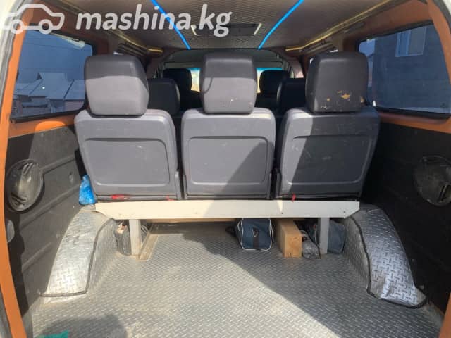 Hyundai Starex (H-1) II 2.5d MT