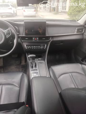 Kia K5 II 2.0 AT