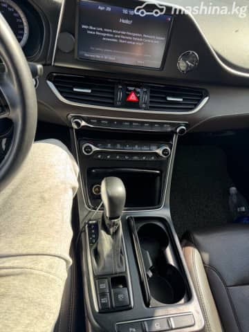 Hyundai Grandeur VI 2.4 AT