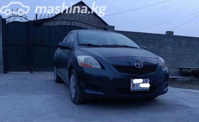 Toyota Yaris II Рестайлинг 1.5 AT