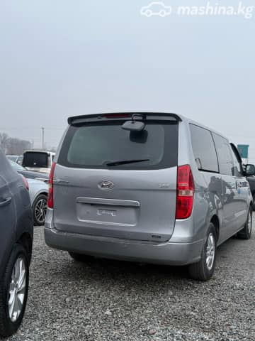 Hyundai Starex (H-1) II Рестайлинг 2 2.5d AT