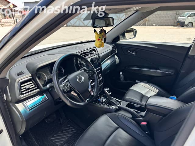 SsangYong Tivoli I Рестайлинг 1.6d AT