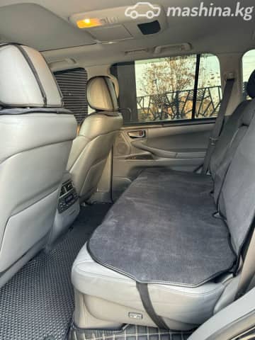 Lexus LX III 570 5.7 AT 4WD