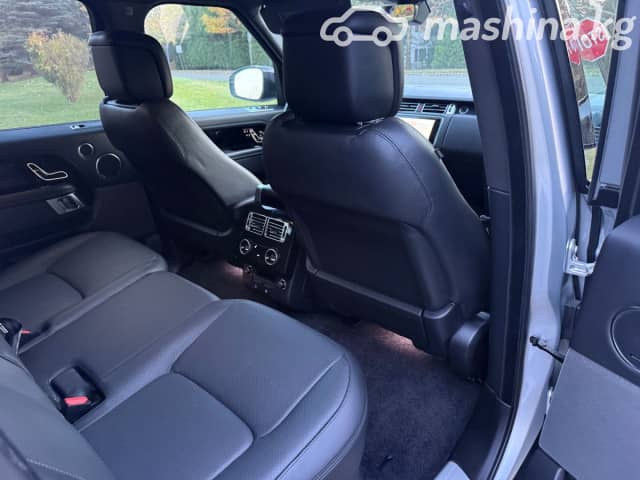 Land Rover Range Rover IV Рестайлинг 3.0 AT 4WD