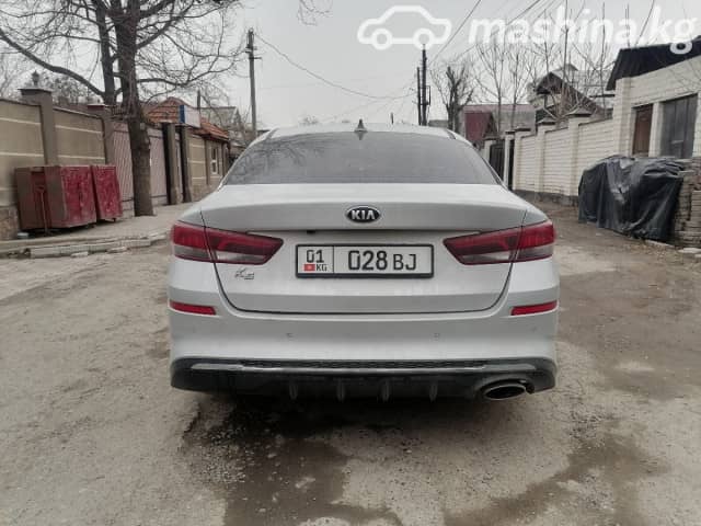 Kia K5 II 2.0 AT
