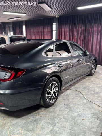 Hyundai Sonata VIII (DN8) 2.0hyb AT