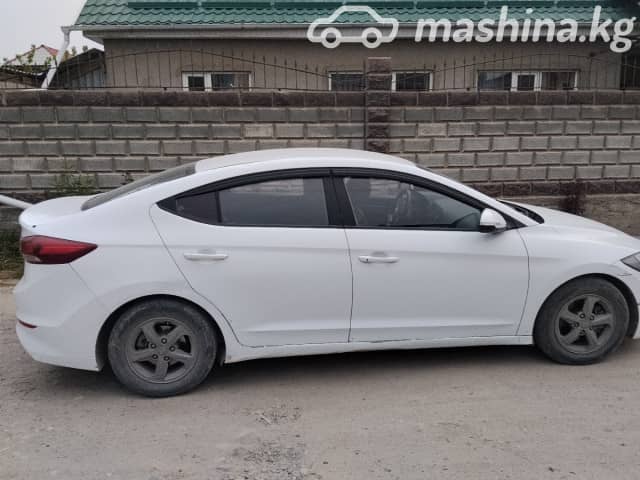 Hyundai Avante VI 1.6 AT