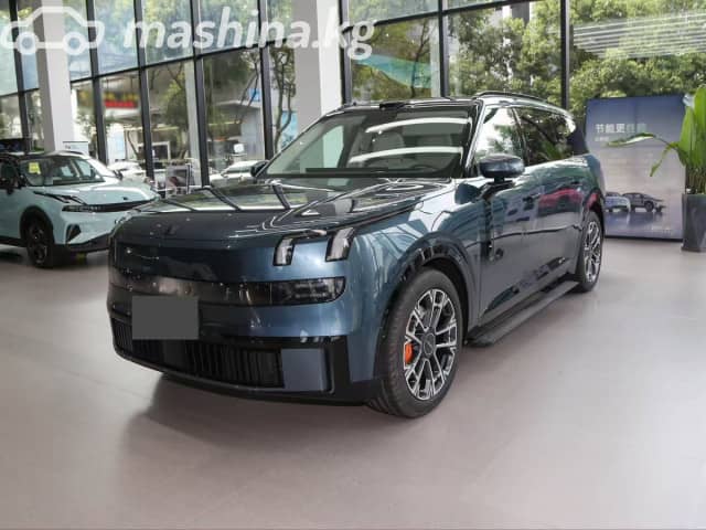 Lynk & Co 900 2.0hyb AT 4WD
