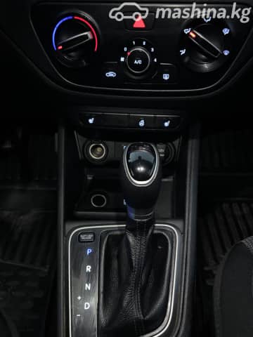 Hyundai Accent V 1.6 AT